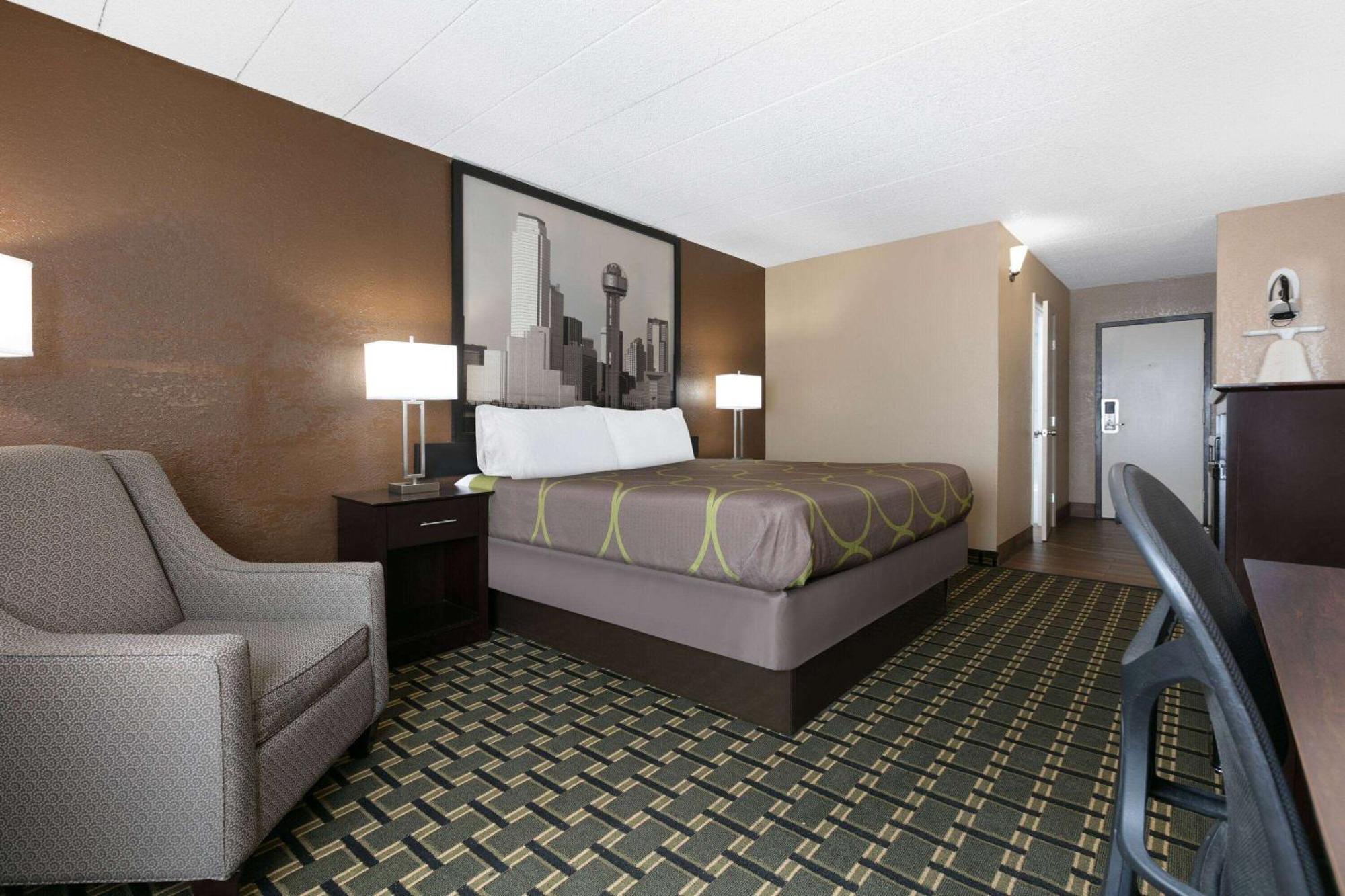 Super 8 By Wyndham Grand Prairie North Motel Luaran gambar