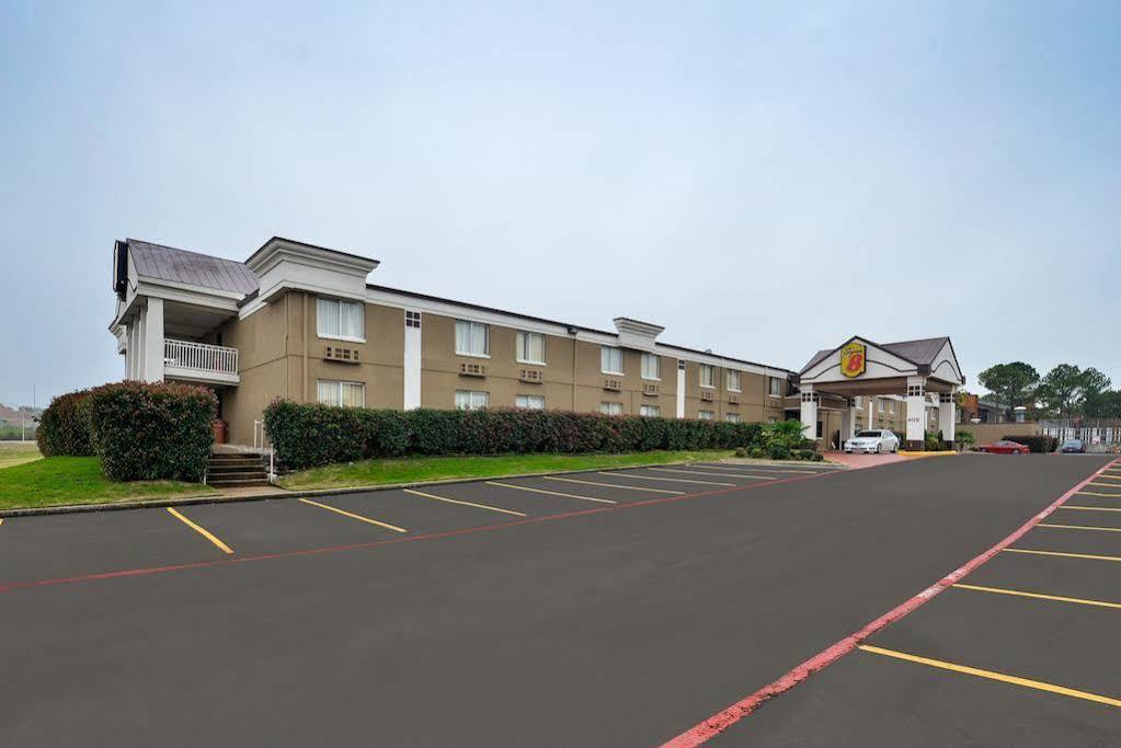 Super 8 By Wyndham Grand Prairie North Motel Luaran gambar